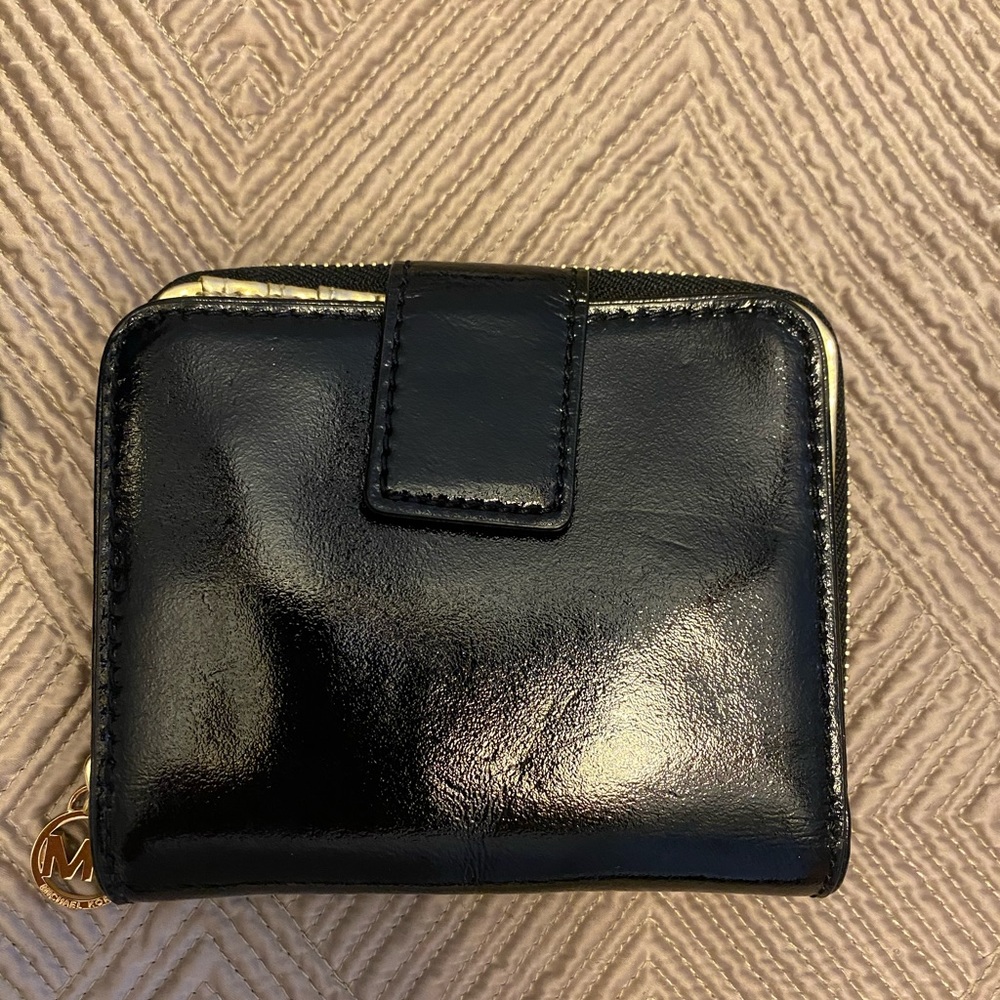 🌺 NWOT Michael Kors Wallet - Picture 2 of 6